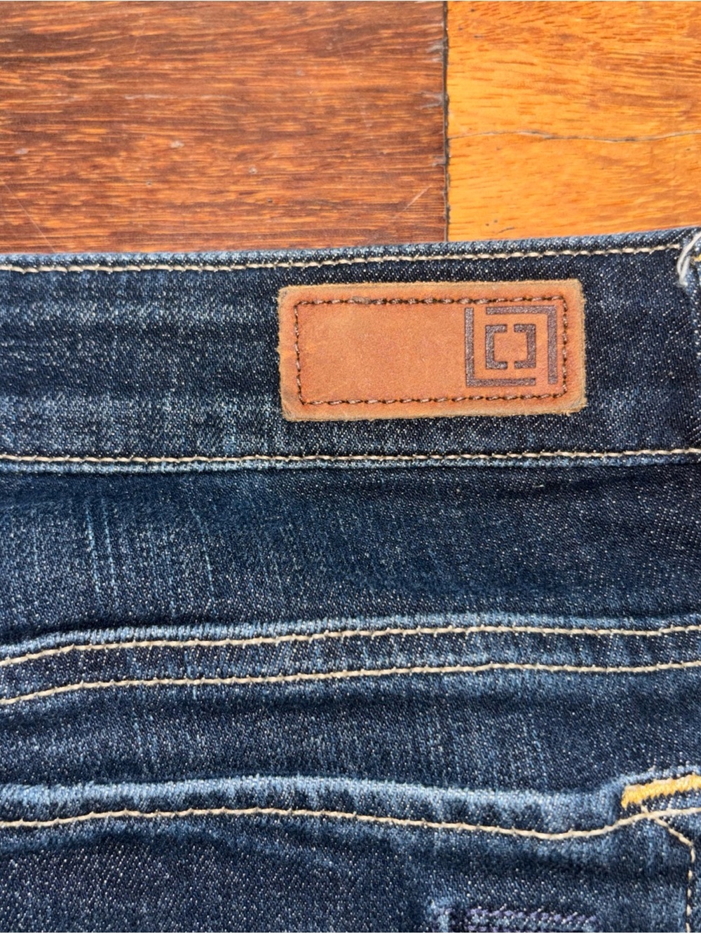 Levi’s Dark Wash Straight Leg Jeans - Picture 3 of 5